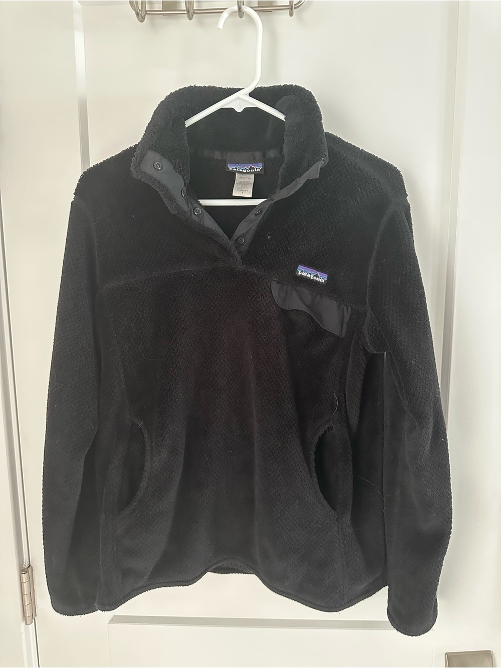Patagonia Black Women’s Snap-Front Fleece Pullover